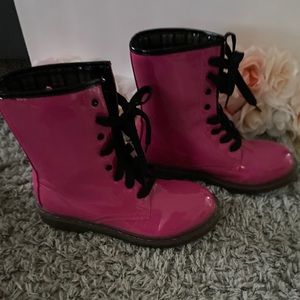 Women's combat patent boot